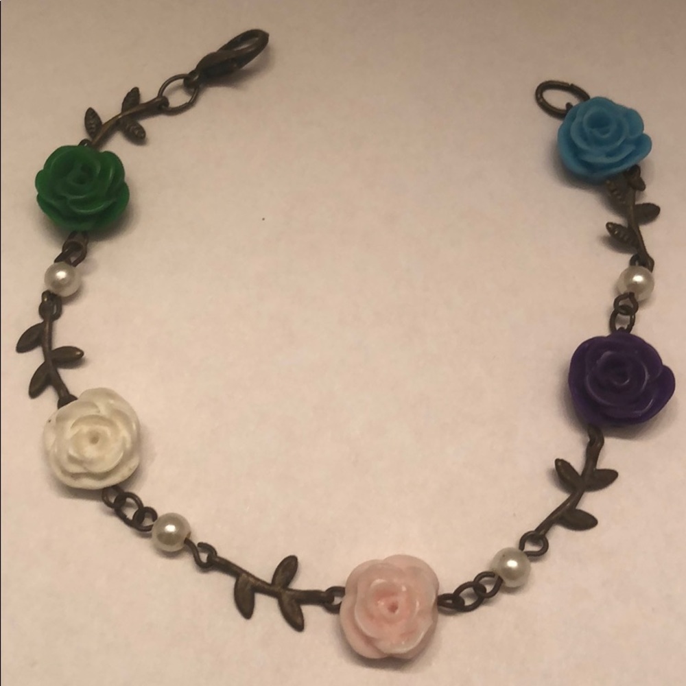 NWOT. Gift Flower Rose Ankle Bracelet
